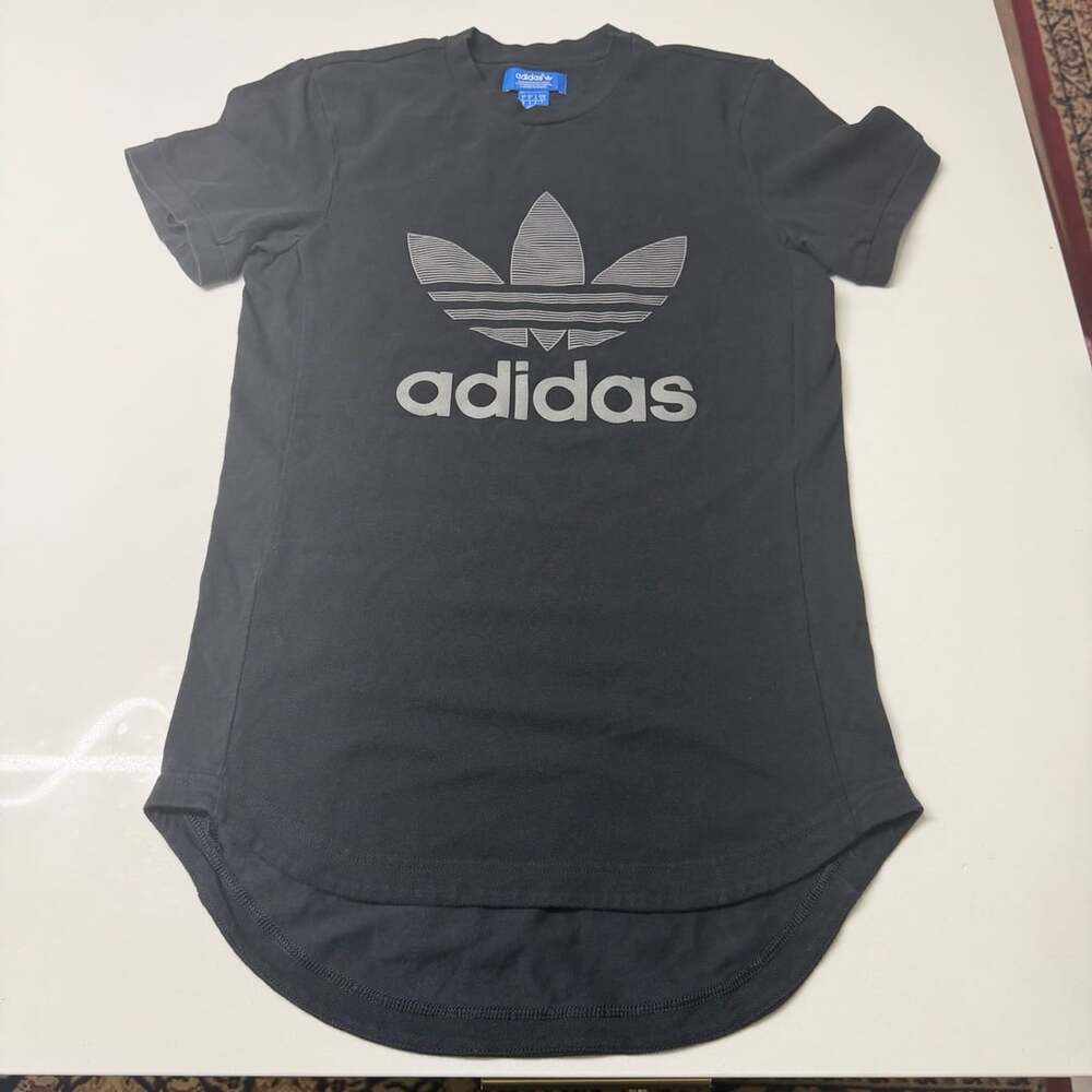 Adidas Originals Trefoil Logo Black Curved Hem Graphic T-Shirt